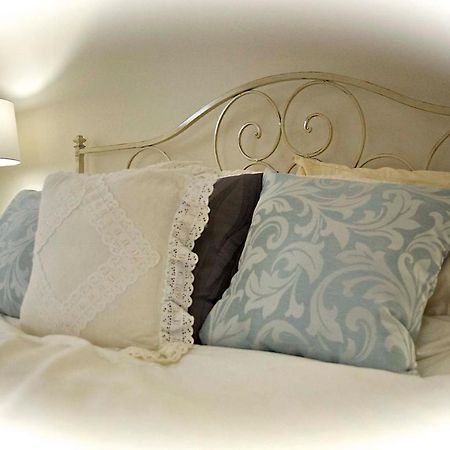 The Cheshire Cat Bed And Breakfast Ілора Екстер'єр фото